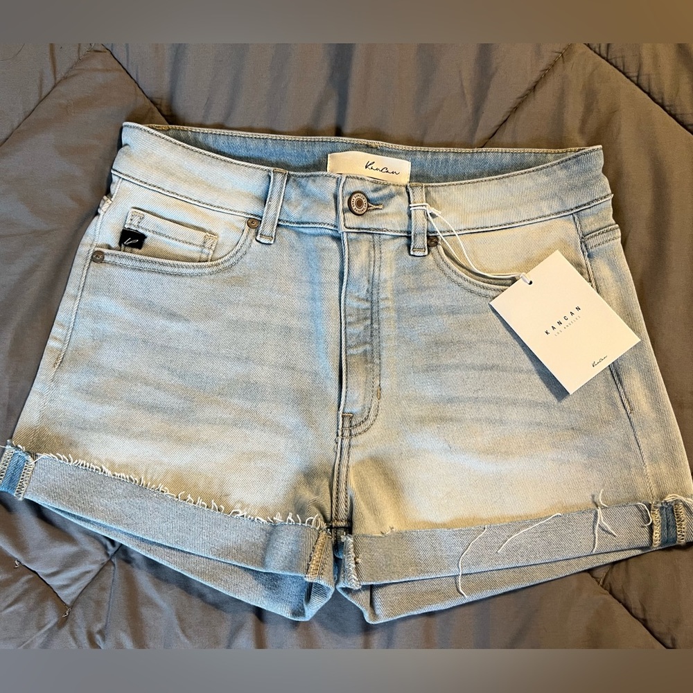 KanCan light wash shorts